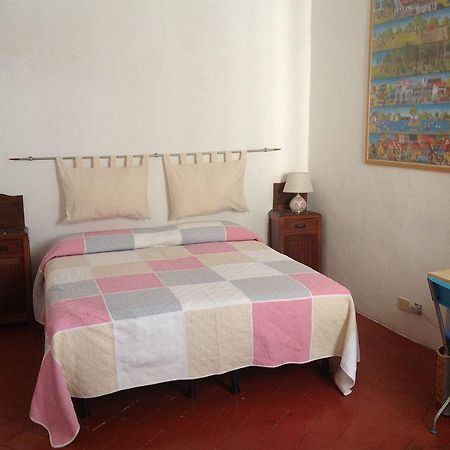 B&B Duccio Di Buoninsegna Сиена Екстериор снимка