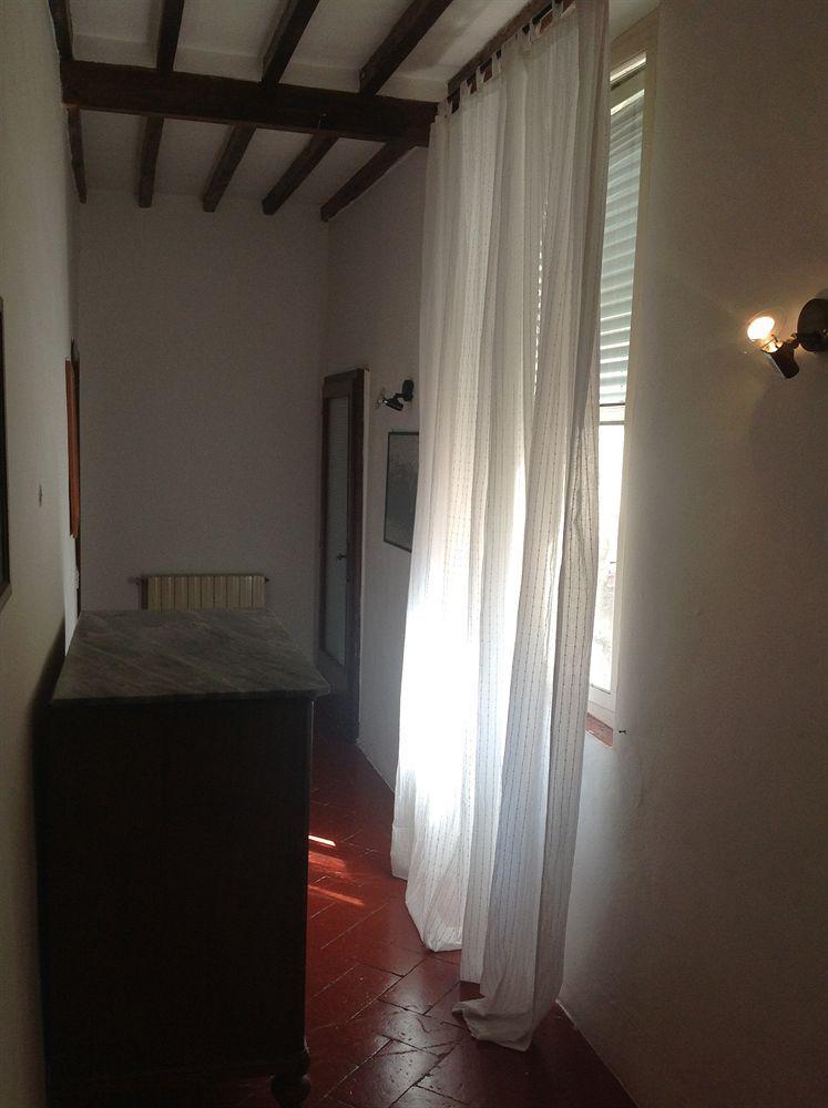 B&B Duccio Di Buoninsegna Сиена Екстериор снимка